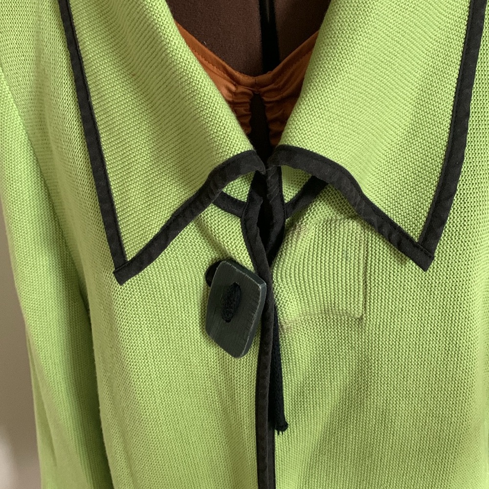 Krisztina Nagy Cdn Designer Sz M Knit Green Black Piping Vent Cuffs Wood Toggle - Picture 15 of 16